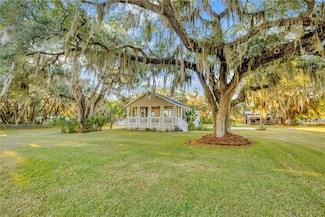10533 Lithia Pinecrest Rd, Lithia, FL 33547