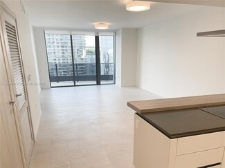 1000 Brickell Plaza Unit 4814, Miami, FL 33131