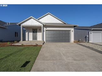 705 Tigerlily St, Silverton, OR 97381