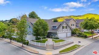 27062 Helmond Dr, Agoura Hills, CA 91301