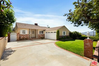 2622 N Parish Place, Burbank, CA 91504