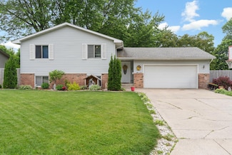 2040 6th Ave NE, Owatonna, MN 55060