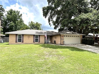 1304 Independence Dr, Slidell, LA 70458