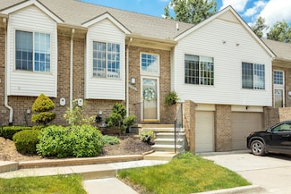 30921 Lee Frank Ln, Madison Heights, MI 48071