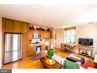 4200 Pine St Unit 401, Philadelphia, PA 19104