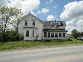 784 Lebanon Rd, Winterport, ME 04496