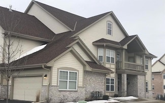 4796 S Lynn Dr, New Berlin, WI 53151