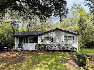11933 NW 80th Ct, Chiefland, FL 32626