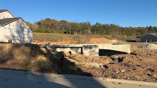 1512 Louisiana Dr, Herculaneum, MO 63048