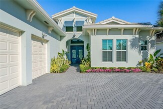 212 Strand Square, Vero Beach, FL 32963