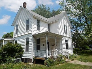 324 W Water St, Farmer City, IL 61842
