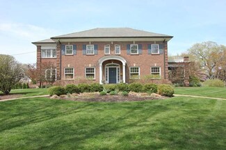205 N Taylor Ave, Oak Park, IL 60302