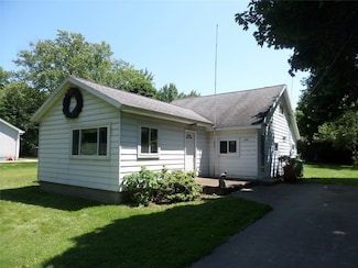3861 Hereford Rd, Erie, PA 16510