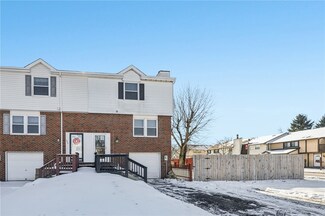 534 Hemlock Ct, Coraopolis, PA 15108