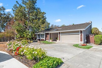 350 Topsail Ct, Foster City, CA 94404