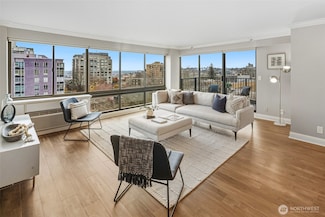 1120 Spring St Unit 802, Seattle, WA 98104