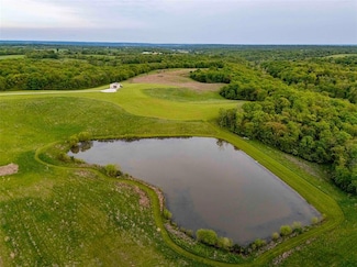 920 Deer Run Rd, Elsberry, MO 63343