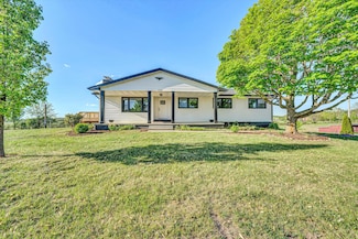 2288 Mud Pike, Christiansburg, VA 24073