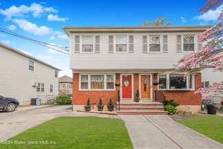 21 Scarsdale St, Staten Island, NY 10308