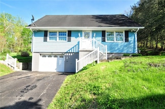 308 Twin Bridges Rd, Charleroi, PA 15022