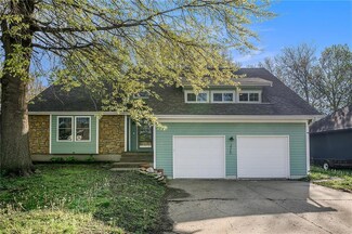 3717 NE Stanton St, Lees Summit, MO 64064