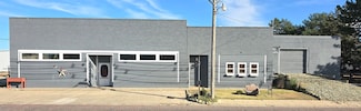 111 S 2nd Ave, Norton, KS 67654
