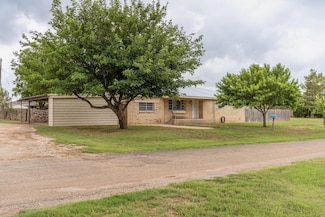 508 S Austin St, Shamrock, TX 79079
