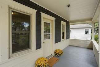 1294 Hubbard Ave, Saint Paul, MN 55104