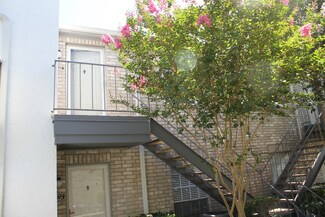 8787 Brae Acres Rd Unit 804, Houston, TX 77074