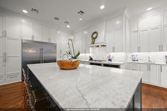 3943 Richland CI, Baton Rouge, LA 70808