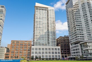 701 S Wells St Unit 1606, Chicago, IL 60607