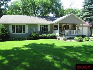 1304 S Galbraith St, Blue Earth, MN 56013