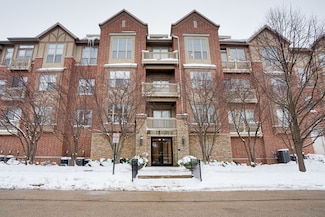 1781 Tudor Ln Unit 308, Northbrook, IL 60062
