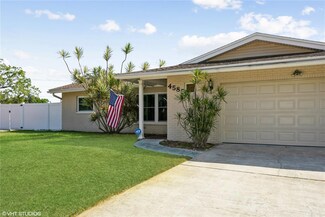 4585 13th Way NE, Saint Petersburg, FL 33703