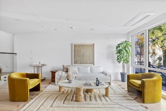 134 Weirfield St Unit 2, Brooklyn, NY 11221