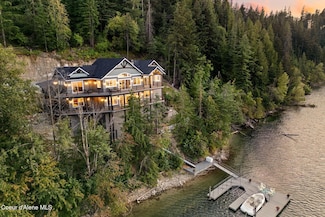 8491 N Mckinley Ln, Hayden, ID 83835