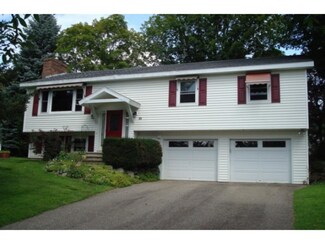 11 Oakhill Rd, Shelburne, VT 05482