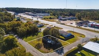 10818 Pecan St, Willis, TX 77318