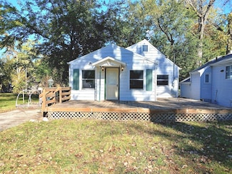 112 Hazel Ct, Island Lake, IL 60042