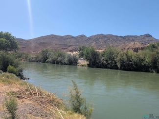 1047 E Riverside Dr, Truth Or Consequences, NM 87901