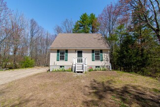 34 Waycross Way, Limerick, ME 04048