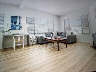 325 10th Place, Manhattan Beach, CA 90266