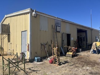 62208 California 299, Cedarville, CA 96104