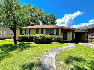 1823 Vicklan St, Vicksburg, MS 39180
