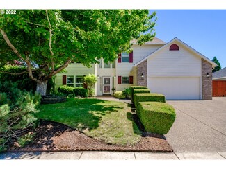 463 Crater Dr S, Monmouth, OR 97361