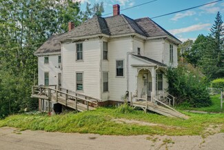 79 Friendship Rd, Waldoboro, ME 04572