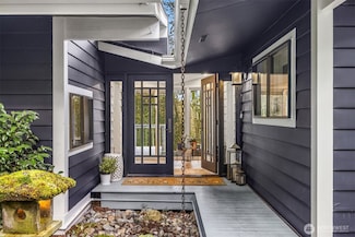 11925 Manzanita Ln NE, Bainbridge Island, WA 98110