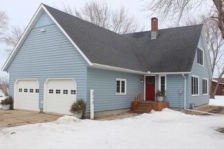 310 1st Ave NE, Trimont, MN 56176