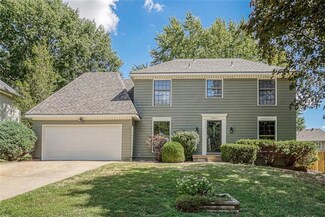 10441 Oakmont St, Lenexa, KS 66215