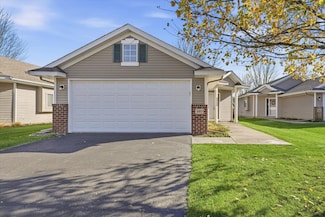 140 Garner Cir, Montrose, MN 55363